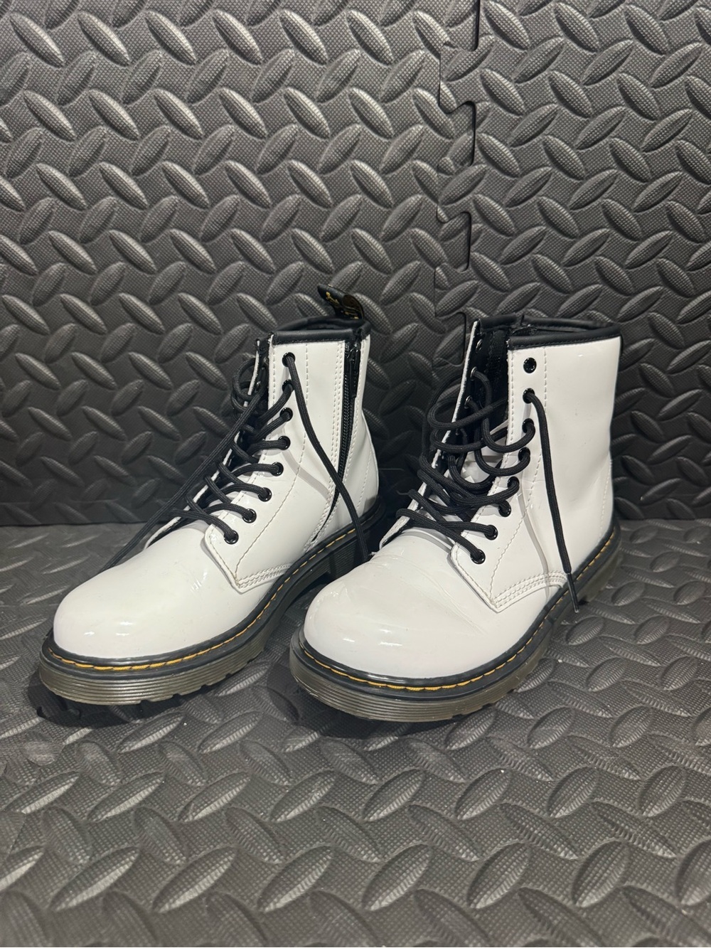 Dr. Martens 1460 J White Patent Lace Up Boots Kids Size US 3 EU 34 - Picture 2 of 16